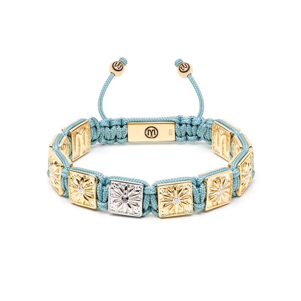 azure-macrame-bracelet-in-gold-and-silver-the-sun-worshipper-evolution